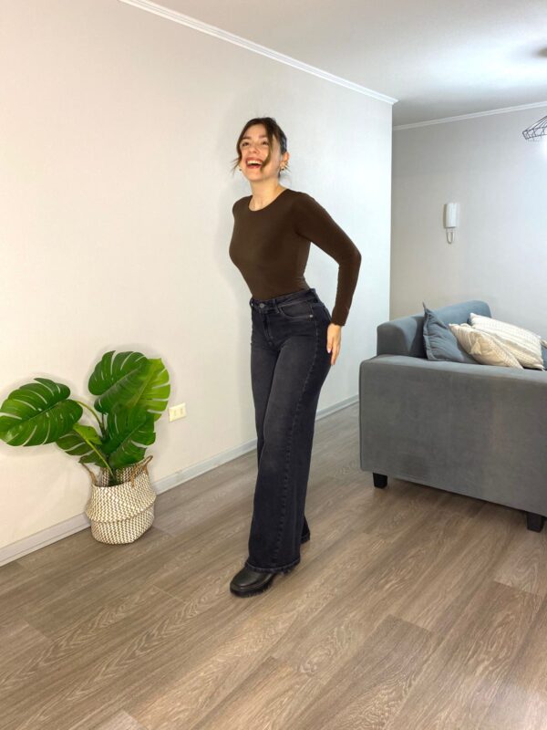 jeans wide leg gris focalizado- Confección nacional